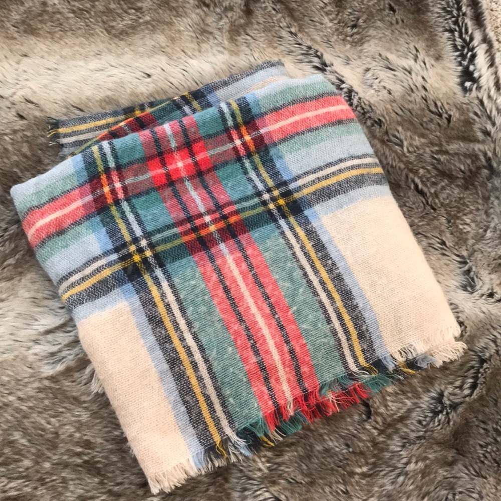 American Eagle plaid blanket scarf